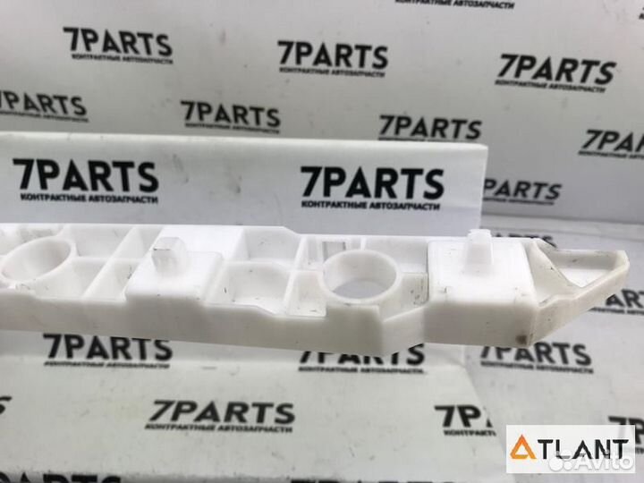 Крепление бампера задняя левая nissan fuga