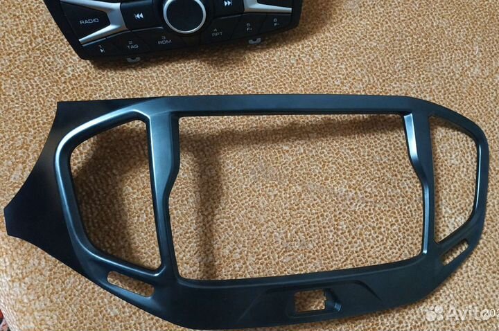 Штатная магнитола LADA vesta