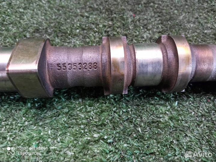 Распредвал впускной Chevrolet Cruze (2009-2015)