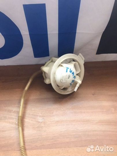 Фильтр топливный левый Audi Q7