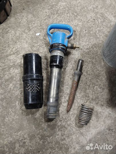 Отбойный молоток М02Б