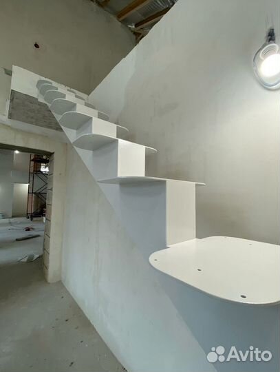 Лестница на второй этаж/изготовление лестниц