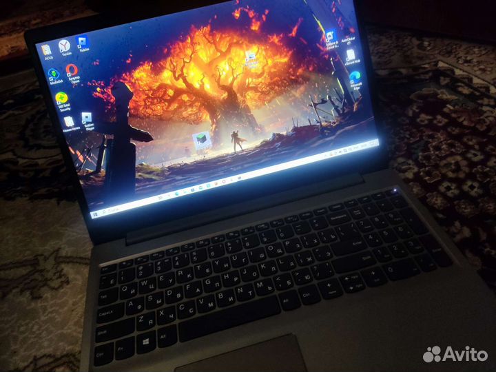 Ноутбук lenovo