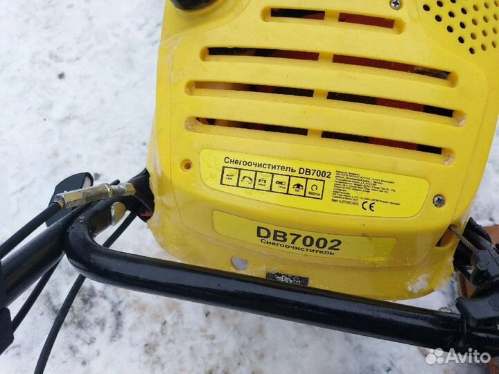 Снегоуборщик бензиновый (не самоходный)