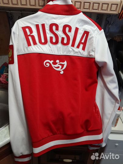 Костюм спортивный тройка. Куртка, брюки, майка