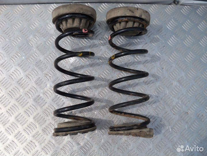 Пружина задняя Nissan Teana J31 2007г