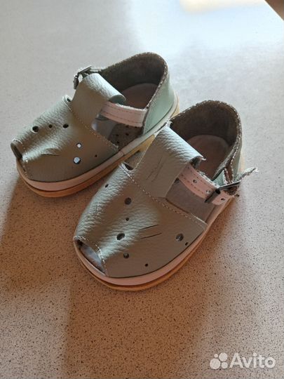 Сандалии для девочки