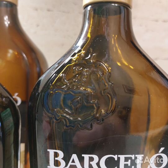Бутылки из под рома Barcelo
