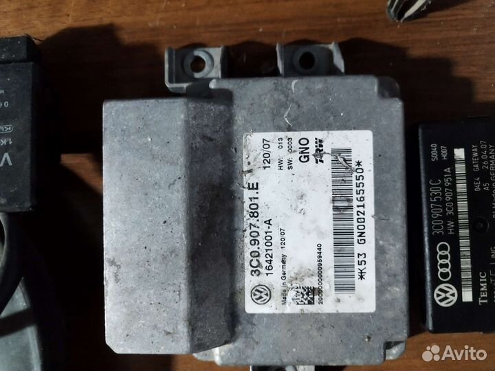 Блок управления двигателем Пассат б6