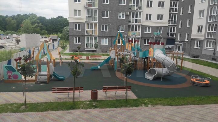 2-к. квартира, 60 м², 2/9 эт.