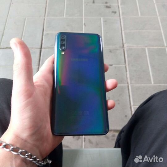 Samsung Galaxy A50, 4/64 ГБ