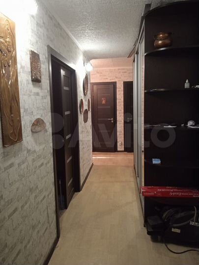 3-к. квартира, 83 м², 1/10 эт.