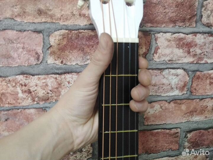 Классическая гитара