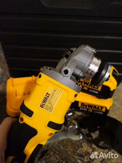 Мощная болгарка DeWalt 21V – 2 АКБ, 9000 об/мин, регулировка скоростей