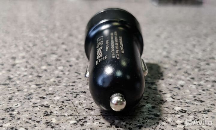 Автомобильное зарядное устройство для телефонов