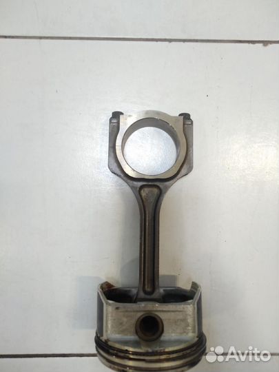 Поршень с шатуном Kia Sorento XM 2009-2020