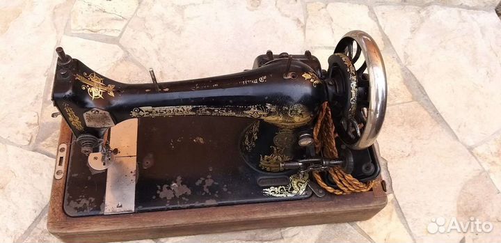 Швейная машинка зингер ручная