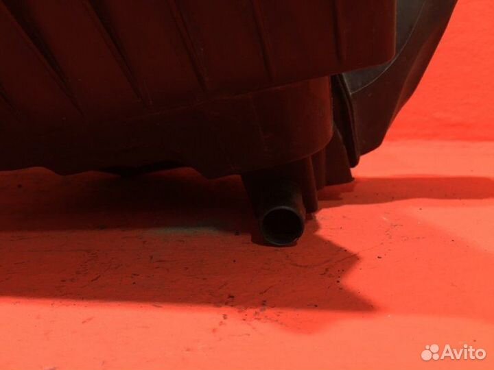 Корпус воздушного фильтра Volvo S80 2 B4204S4 2.0