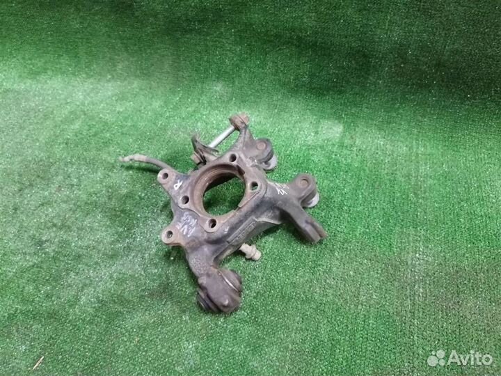 Кулак поворотный задний правый Toyota Avensis III