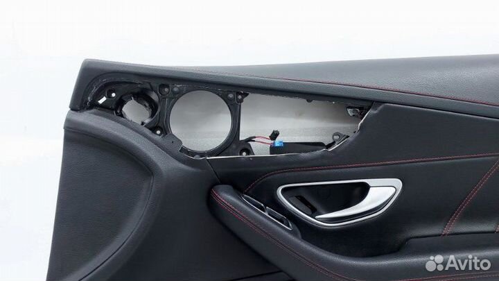 Б/У Б/У Обшивка двери Состояние хорошее, оригинал