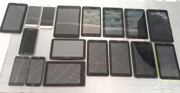 Планшеты телефоны и навигатор на запчасти или во