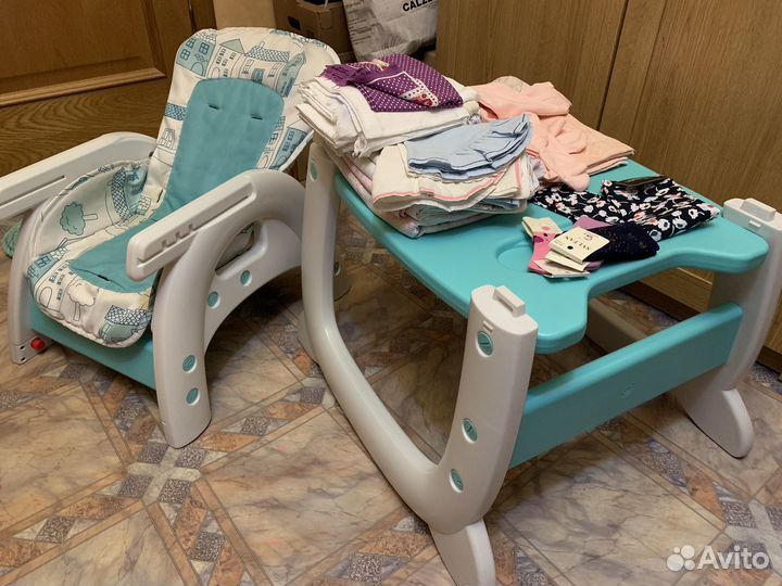 Стульчик для кормления прикроватный столик