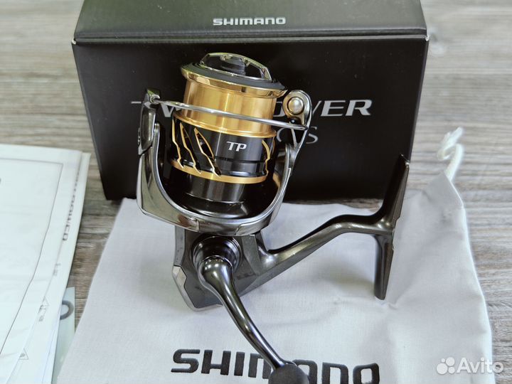 Катушка спиннинговая Shimano 20 Twin Power C2000S