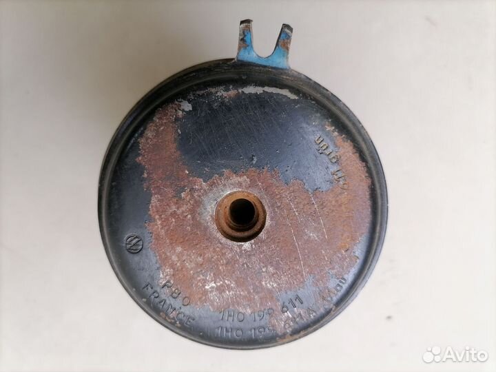 Опора двигателя Volkswagen Passat (B4) 1994-1996