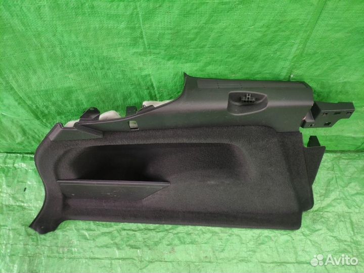 Обшивка багажника лев. зад. Volkswagen Touareg