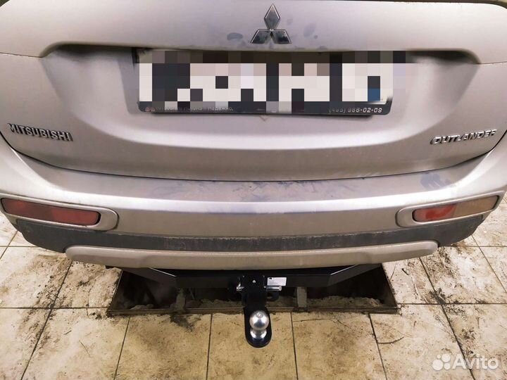 Фаркоп на Mitsubishi Outlander 2012