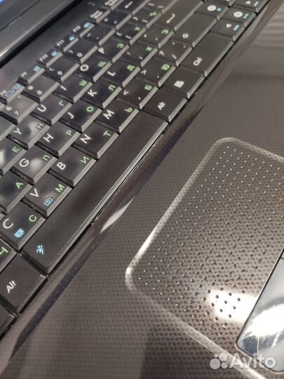 Надежный для дома и офиса ноутбук Asus