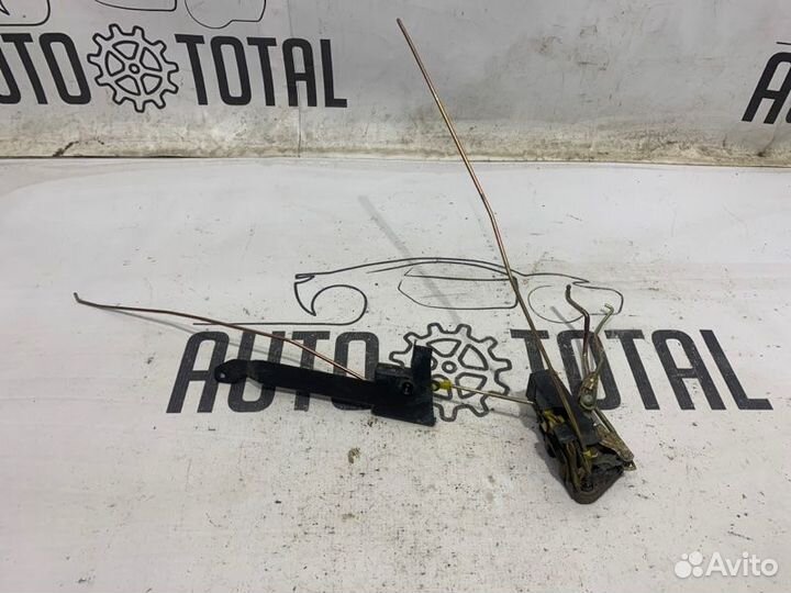 Замок двери передний правый Hyundai Accent G4EC