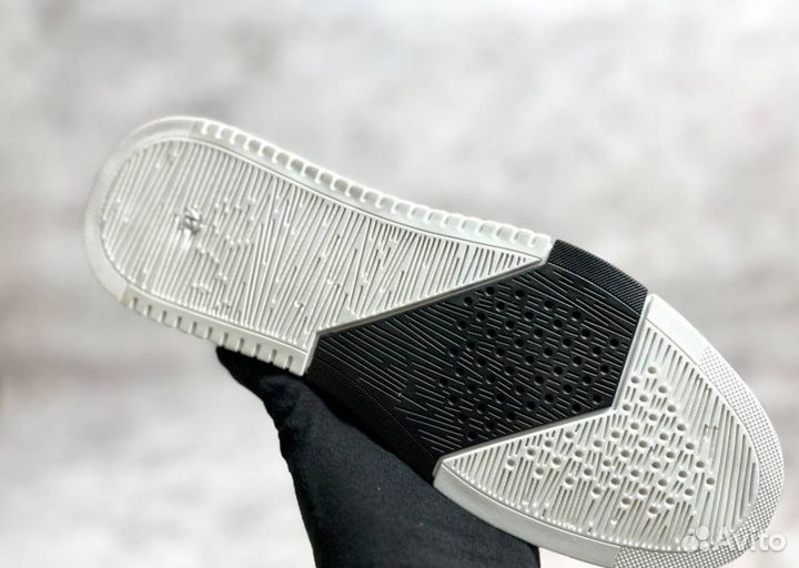 Кроссовки Boss универсальные