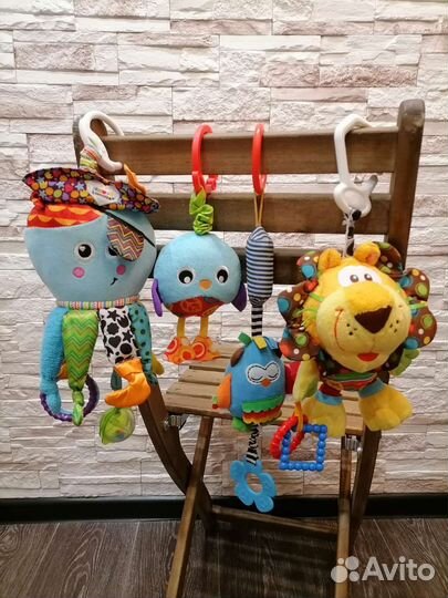 Развивающая игрушка на кроватку/коляску