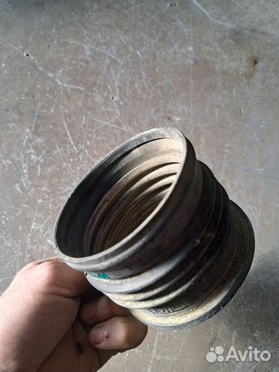 Патрубок воздушный Mercedes W140