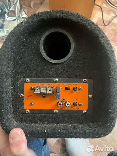 Активный сабвуфер