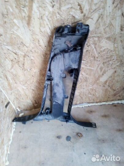 Накладка стойки левая Ford Mondeo 4 2007-2015