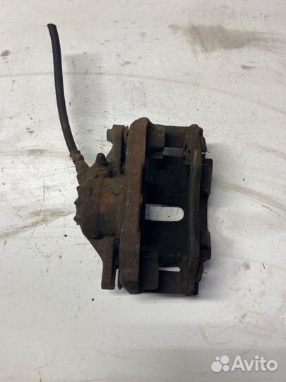 Суппорт тормозной передний правый Citroen Xsara