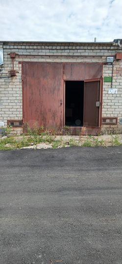 Гараж, > 30 м²