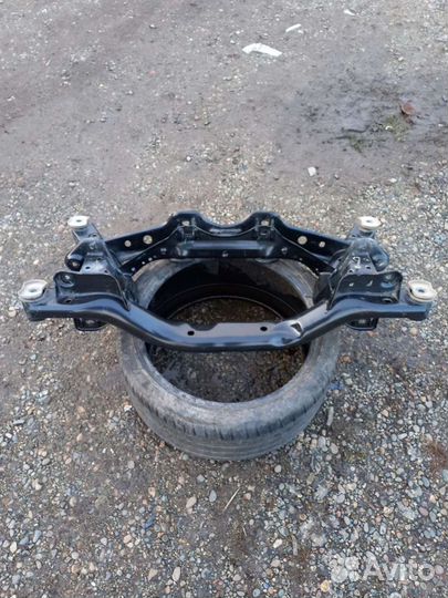 Подрамник задний Volkswagen Tiguan2