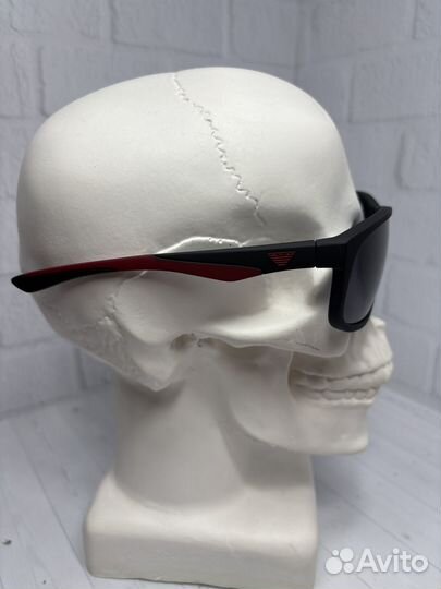 Солнцезащитные очки emporio armani