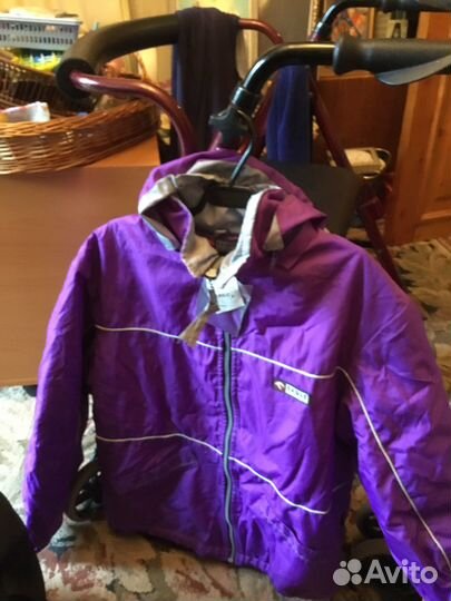 Детские новые куртки, ветровки, комбинезоны