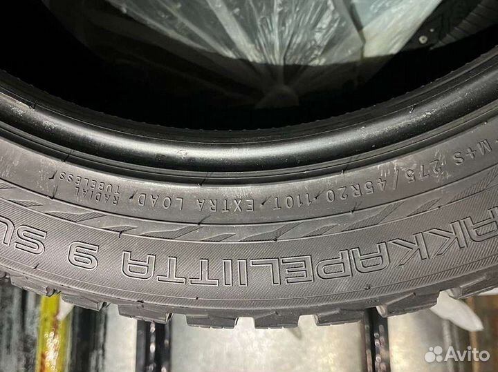 Nokian Tyres Hakkapeliitta 9 SUV 275/45 R20