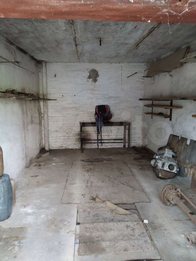 Гараж, > 30 м²
