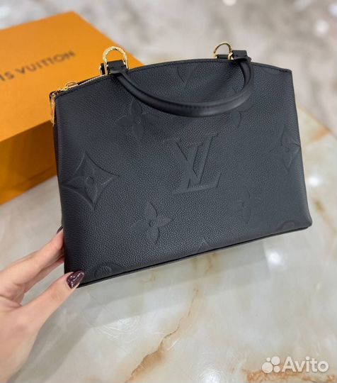 Сумка Louis Vuitton Petit Palais