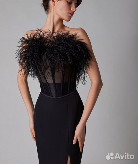 Корсет lnfashion с перьями XS