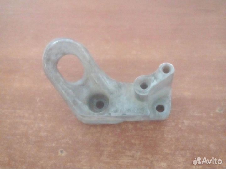 Кронштейн двигателя sprinter 903 кузов