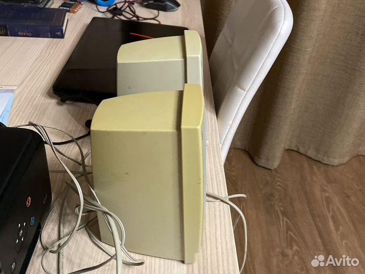 Колонки проводные
