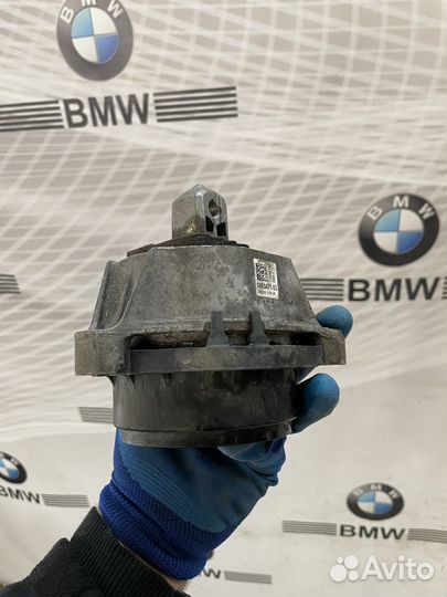 Подушка двигателя левая BMW 6 G32 B58B30