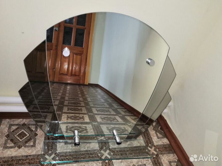 Зеркало для ванной комнаты